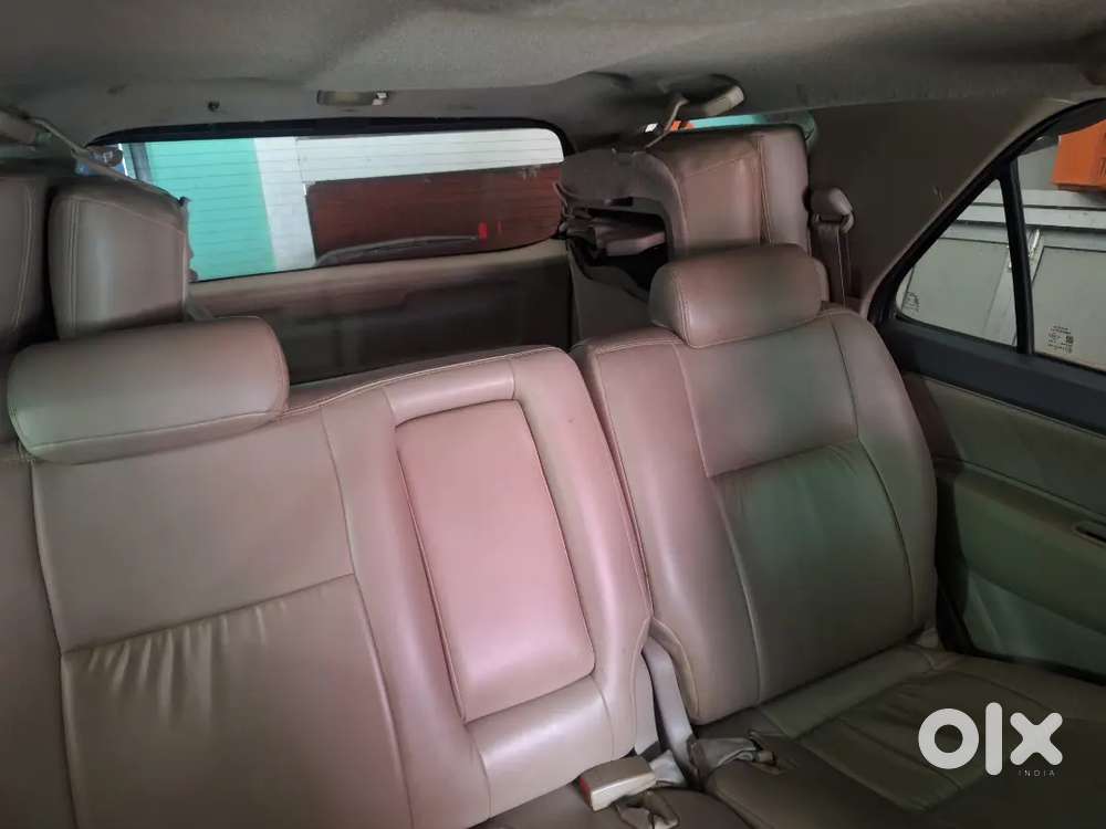 Toyota Fortuner 2012