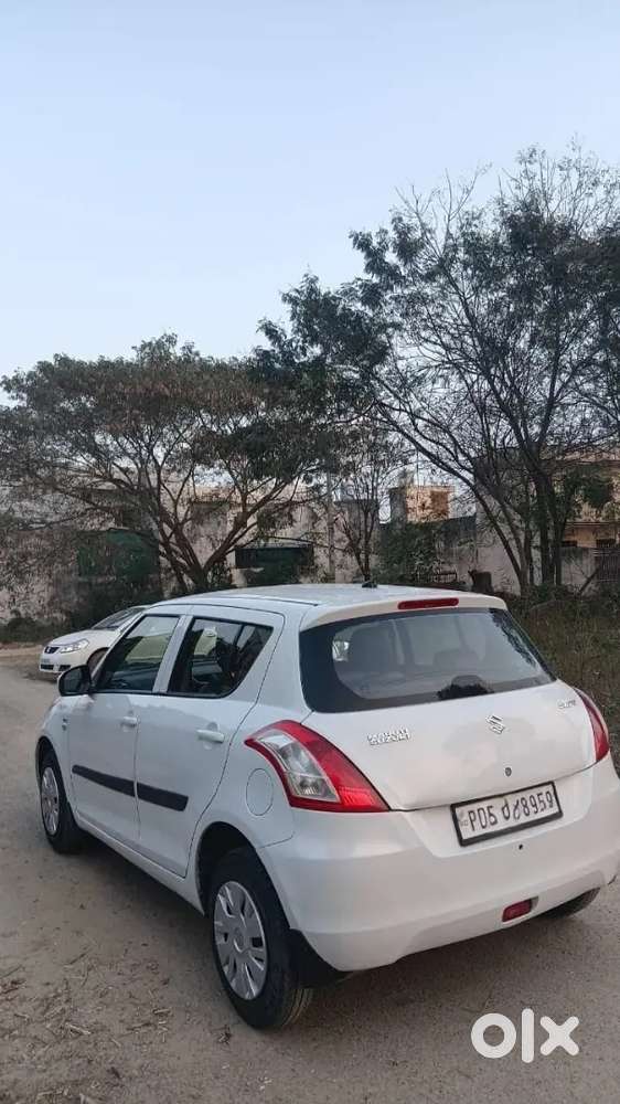 Maruti Suzuki Swift 2015 Diesel 77800 Km Driven
