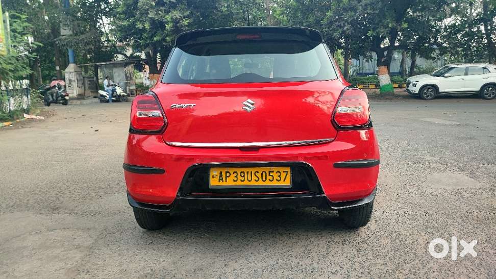 Maruti Suzuki New-gen Swift Vxi, 2023, Petrol