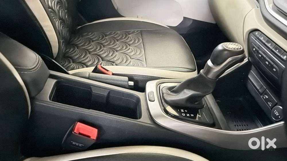 Tata Altroz Xza Plus (o) (s), 2025, Petrol