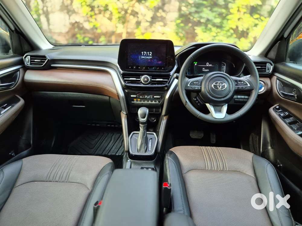 Toyota Urban Cruiser Hyryder 1.5 V Hybrid, 2024, Petrol