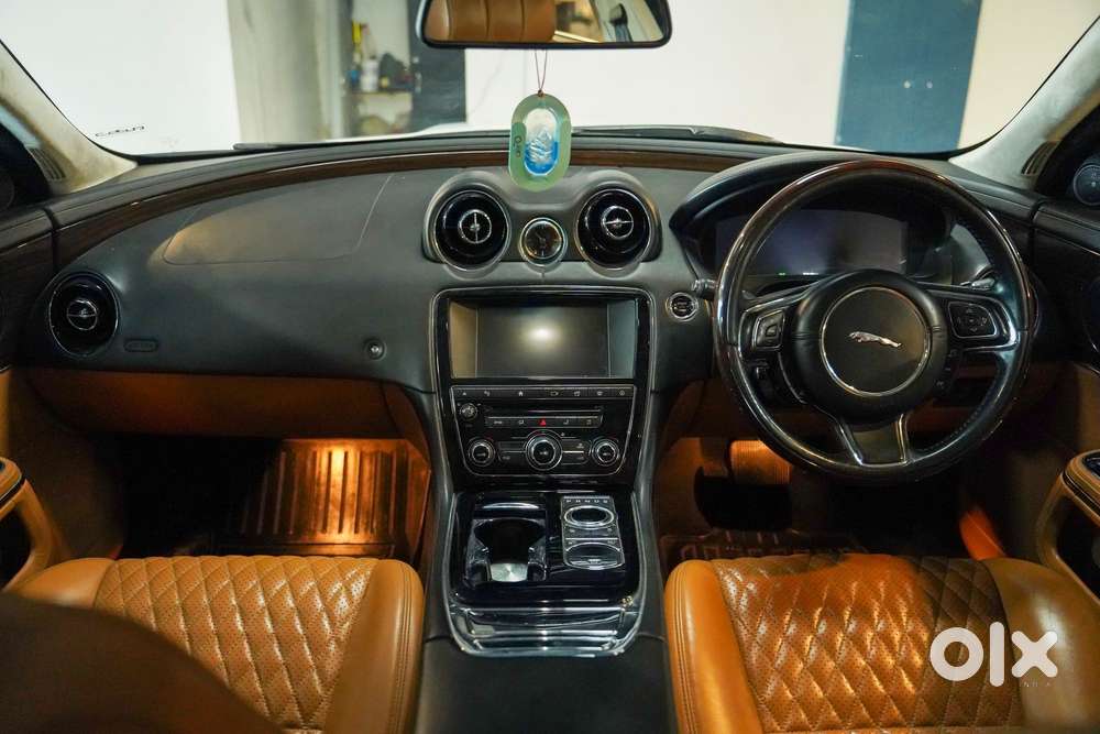 Jaguar Xj 2.0l Portfolio, 2017, Petrol