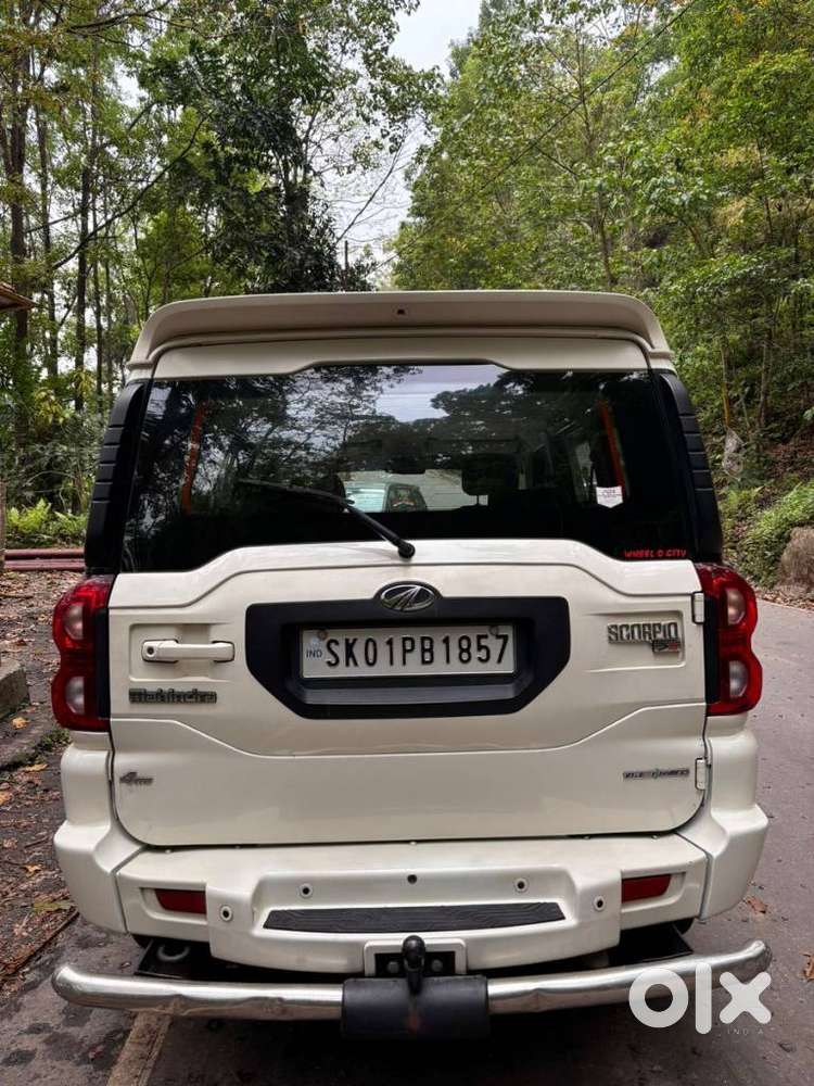 Mahindra Scorpio S10, 2016, Diesel