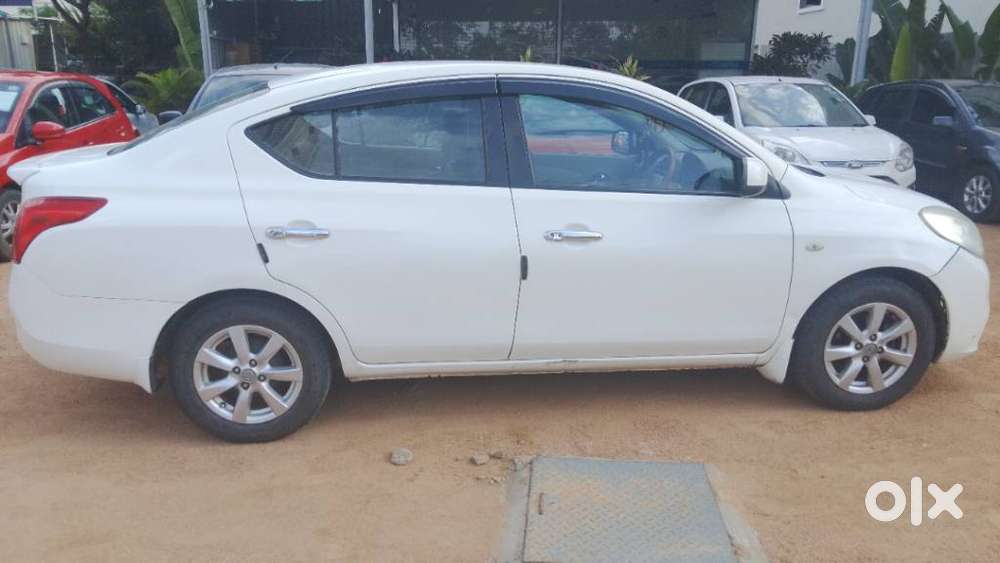 Nissan Sunny Xv, 2014, Petrol