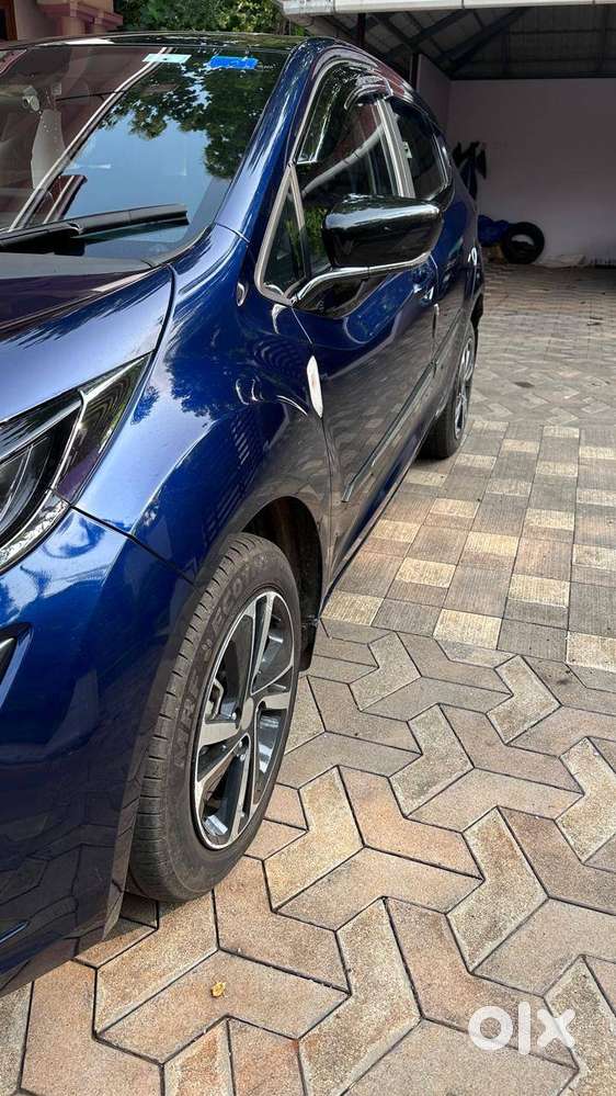 2023 Tata Altroz Petrol Dca  14,000 Km  Opera Blue  Single Owner