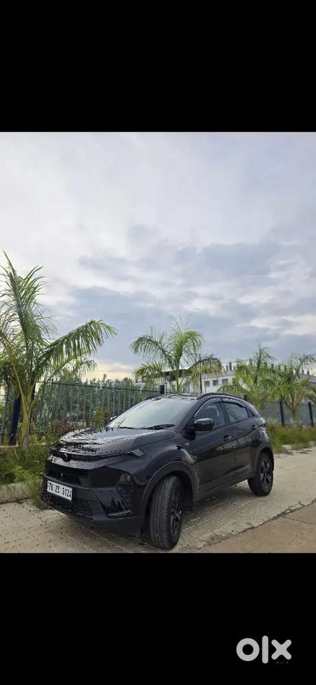 Tata Neon Dark Edition