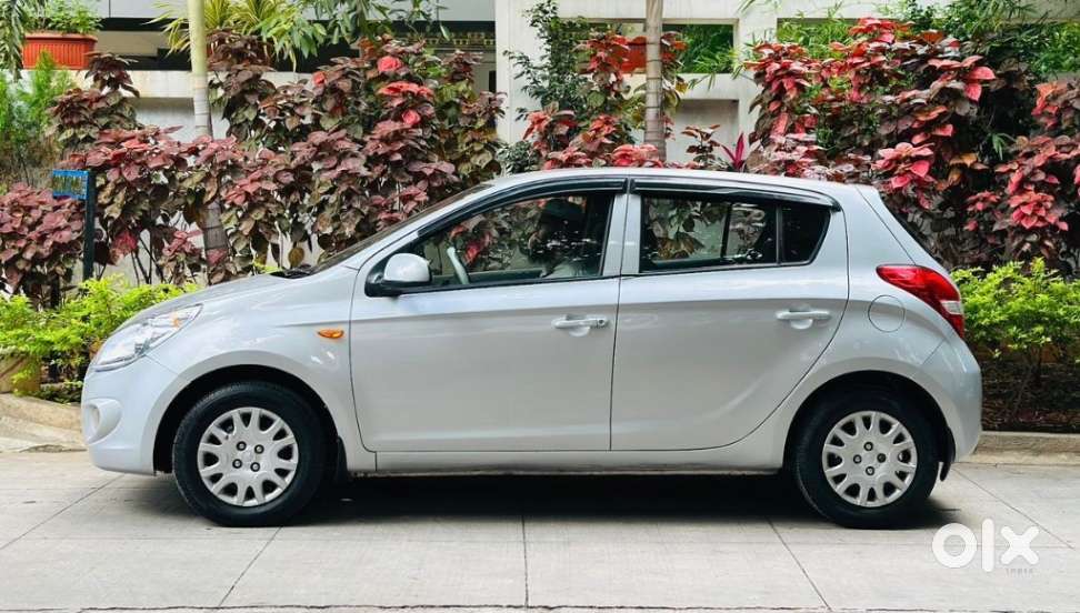 Hyundai I20 Magna 1.2 Mt, 2011, Petrol