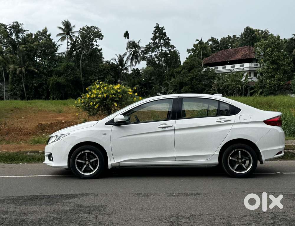 Honda City V Petrol Cvt, 2016, Petrol