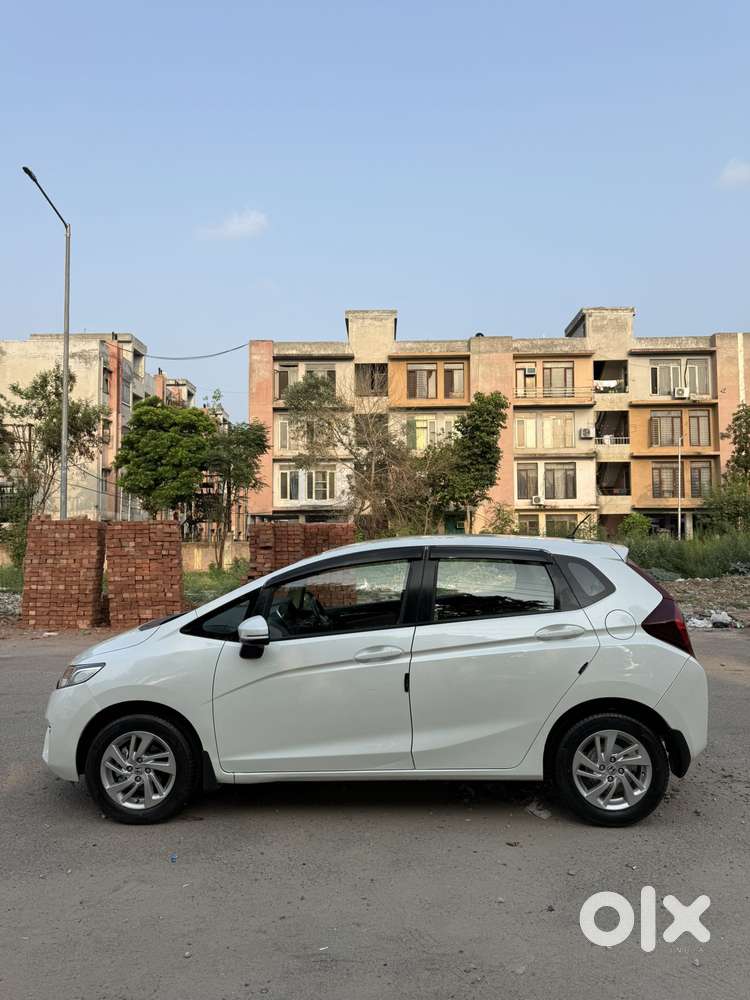 Honda Jazz V Automatic, 2017, Petrol