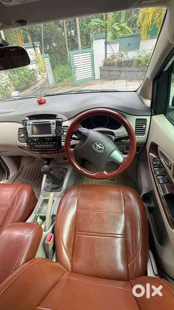 Toyota Innova Diesel 2014