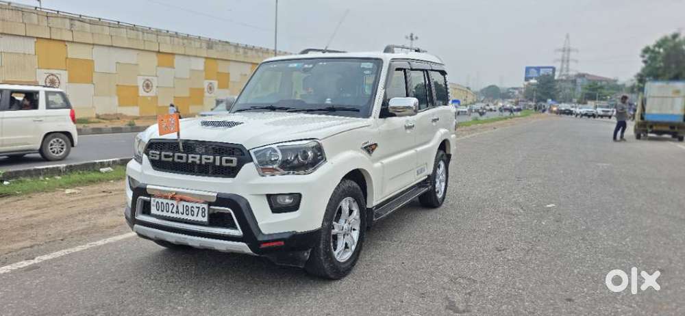 Mahindra Scorpio S10, 2017, Diesel