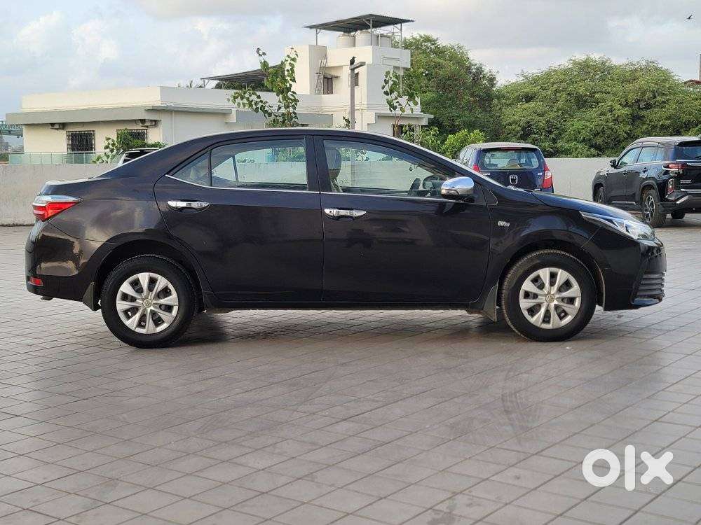 Toyota Corolla Altis 1.8 J, 2018, Petrol