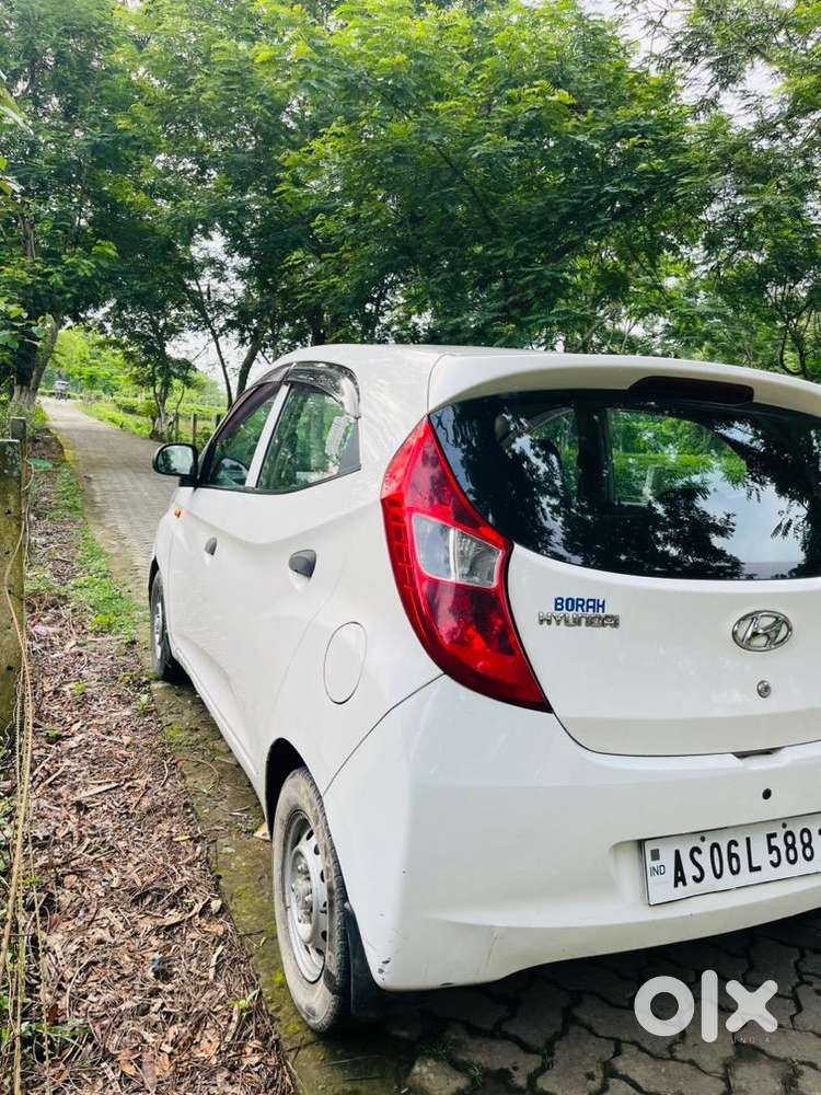 Hyundai Petrol Car 2012