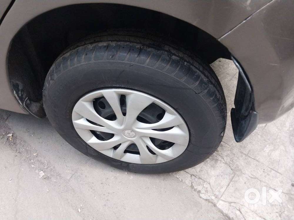 Maruti Suzuki Swift Vxi 1.2 Abs Bs-iv, 2019, Petrol