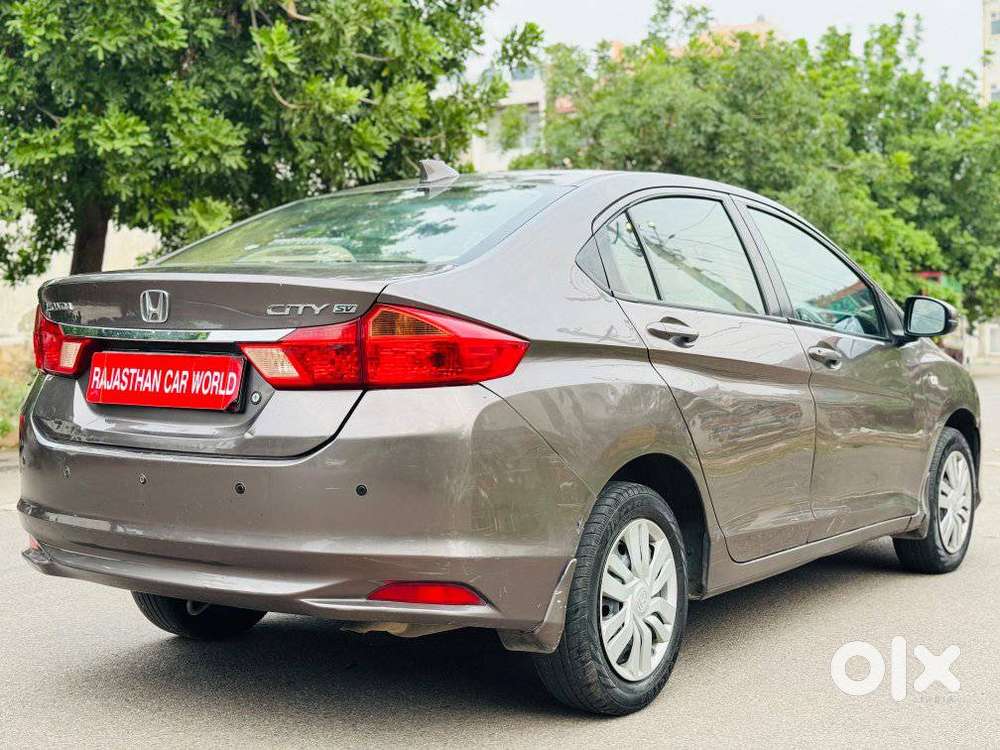 Honda City V Mt, 2015, Cng & Hybrids
