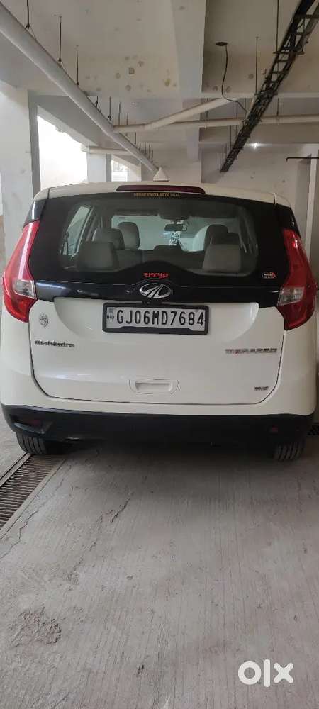 Mahindra Marazzo