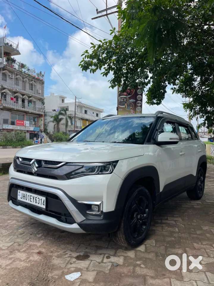 Maruti Suzuki Brezza 1.5 Zxi At Smart Hybrid Dual Tone, 2023, Petrol
