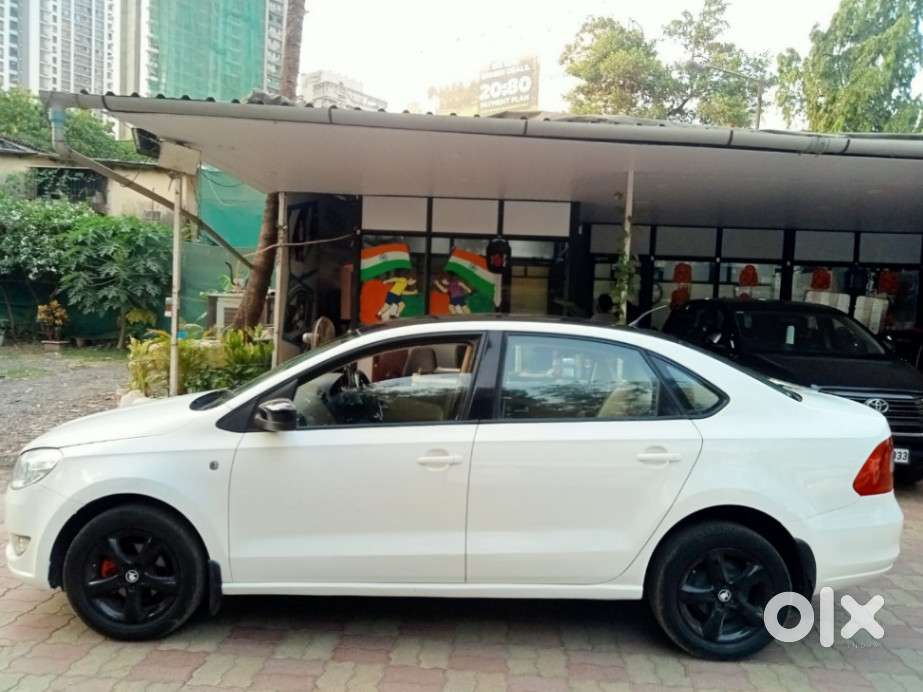 Skoda Rapid 1.5 Tdi At Ambition Plus, 2015, Diesel