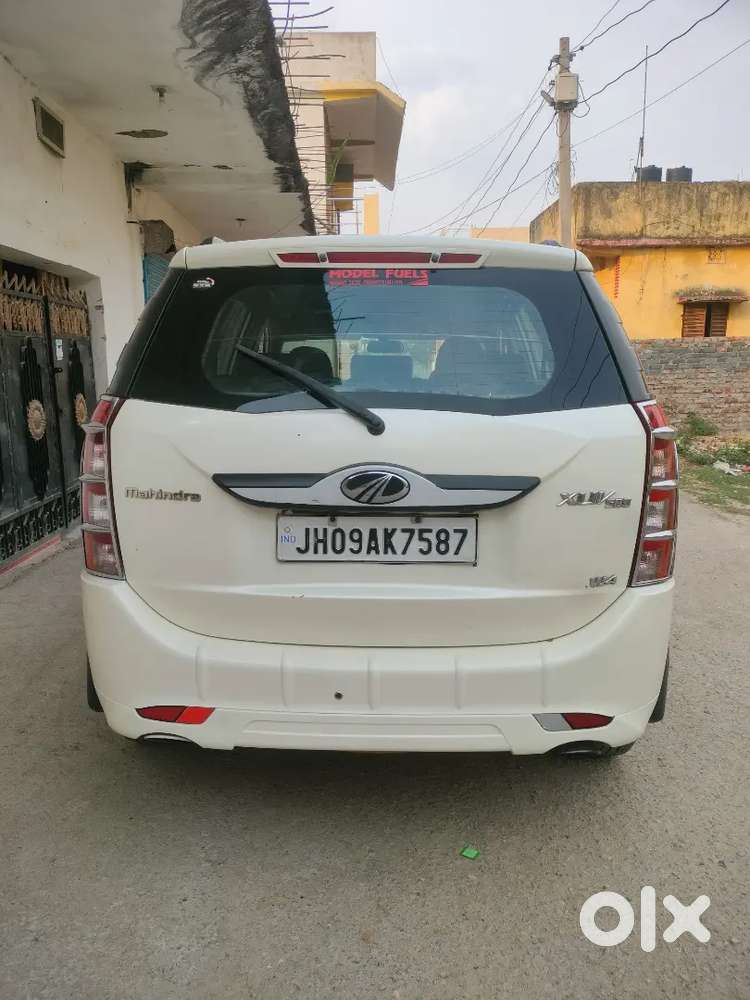 Ye Car Mujhe Seeal Karna Hai