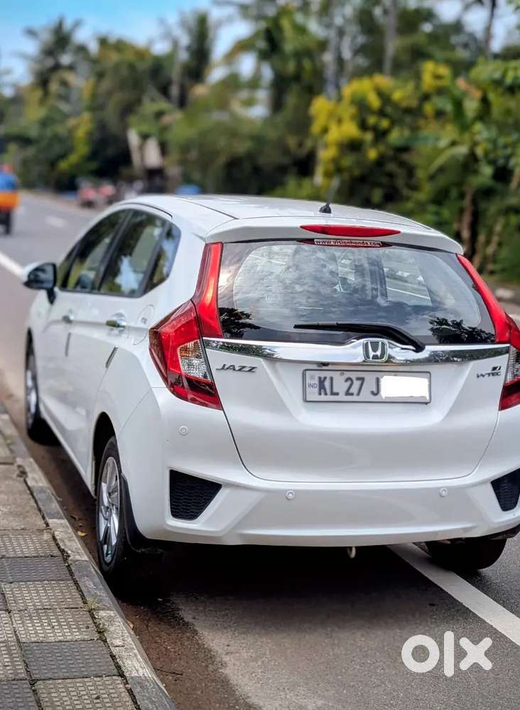 Honda Jazz 2019 Petrol Well Maintained