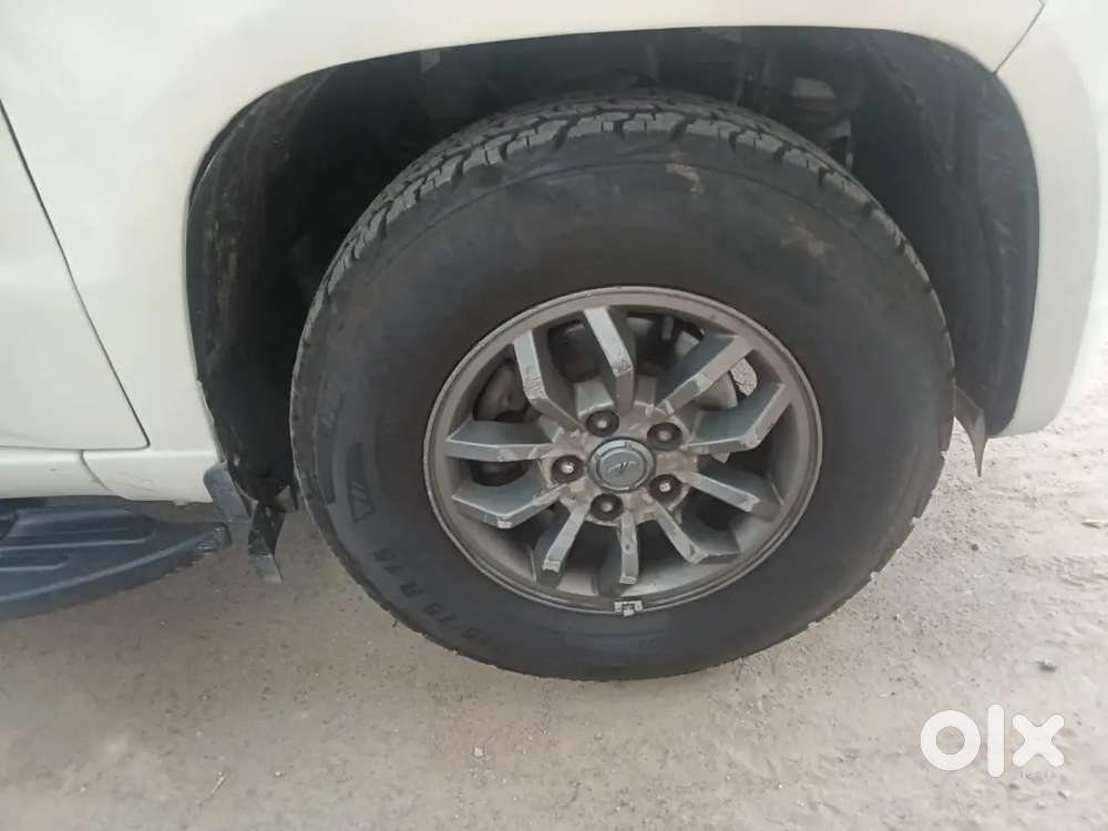 Mahindra Tuv 300 2019