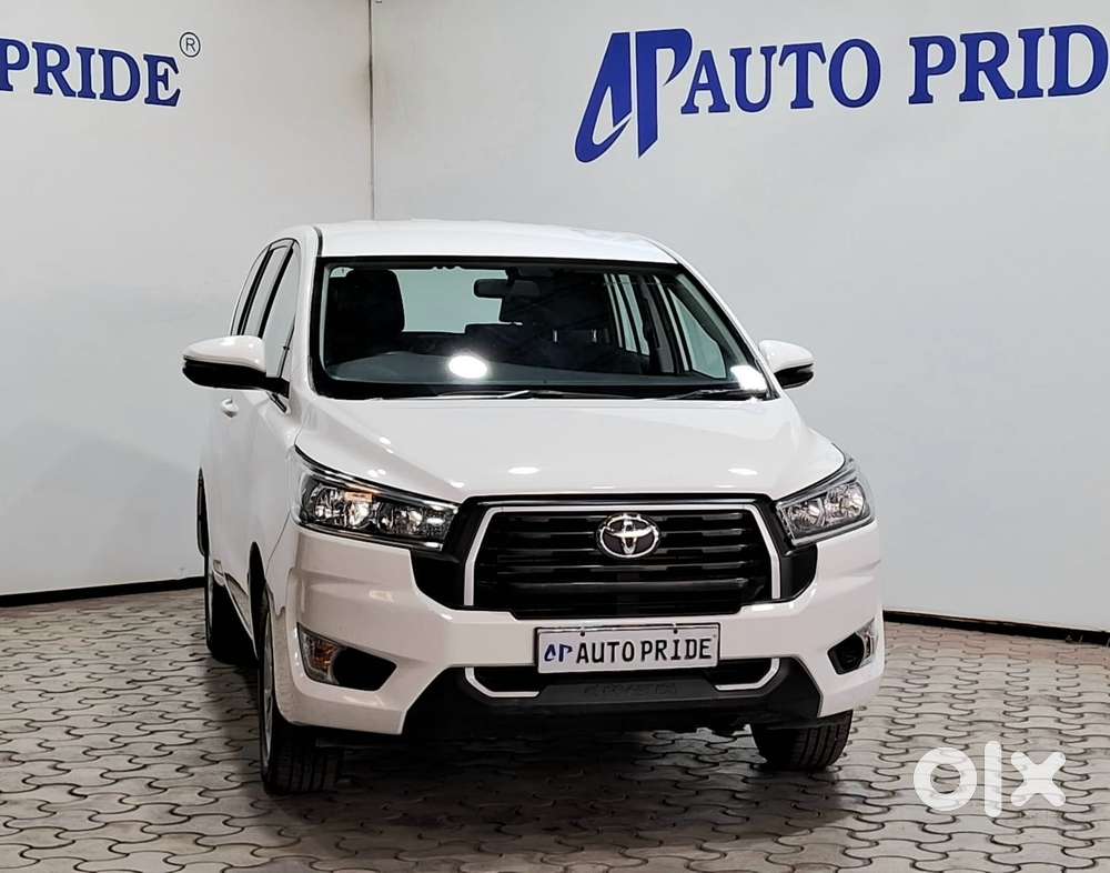 Toyota Innova Crysta 2.4 G Mt 7 Str, 2023, Diesel