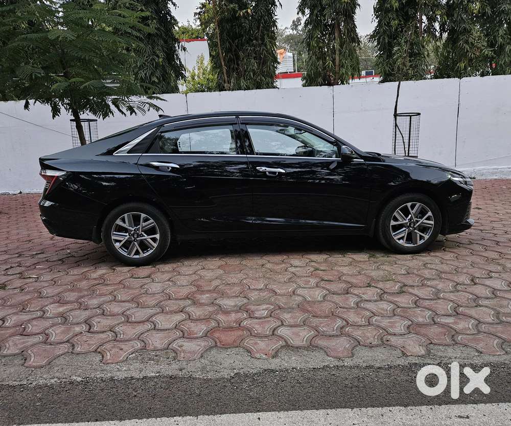 Hyundai Verna 1.5 Sx Petrol Mt, 2023, Petrol