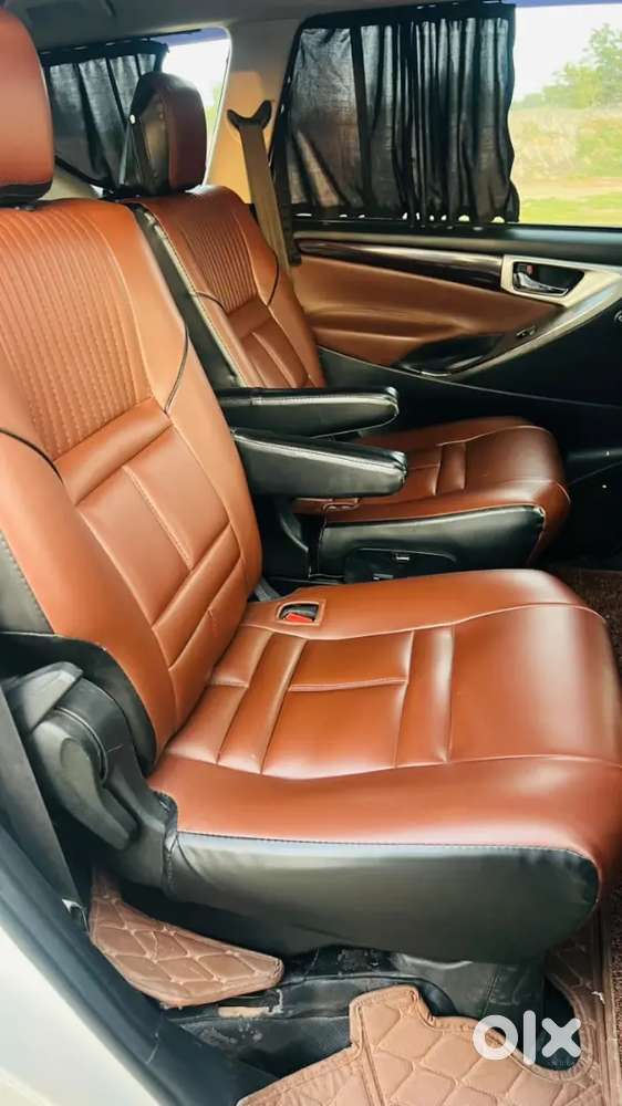 Toyota Innova Crysta 2.4 Z 2017