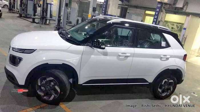Hyundai Venue 2019 Petrol 120000 Km Driven