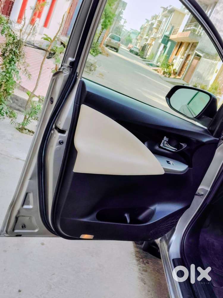 Toyota Innova Crysta 2.8z Automatic, 2019, Diesel