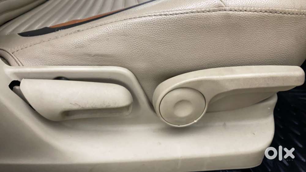 Maruti Suzuki Swift Dzire Amt Zdi, 2017, Diesel