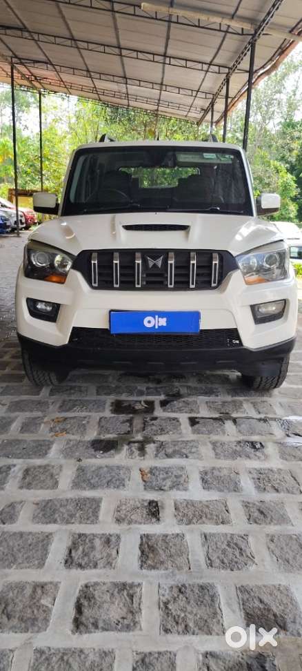 Mahindra Scorpio S10, 2015, Diesel