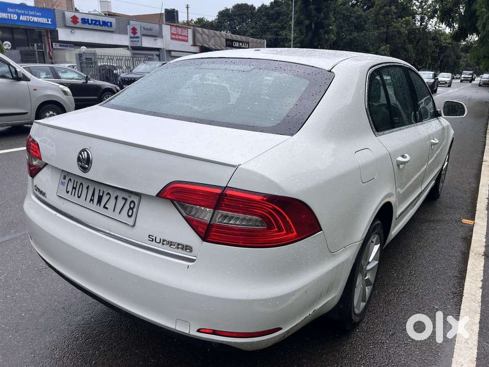 Skoda Superb L&k 2.0 Tdi At, 2014, Diesel