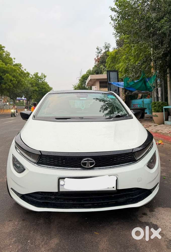Tata Altroz 2023 Year