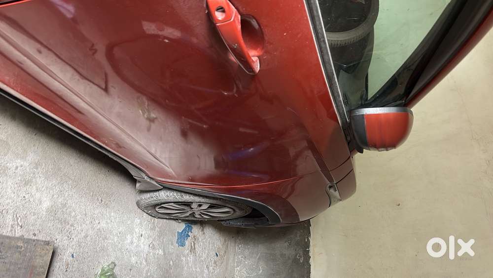Mahindra Kuv100