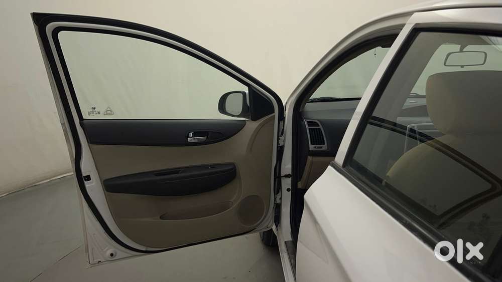 Hyundai I20 Magna Optional 1.2, 2012, Petrol