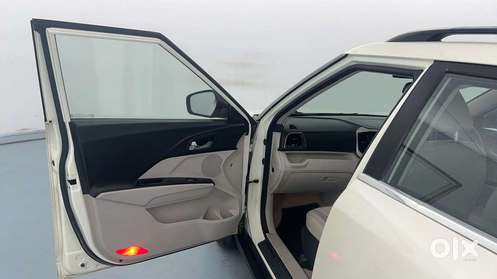 Mahindra Xuv300 W8 Amt Optional Diesel, 2021, Petrol