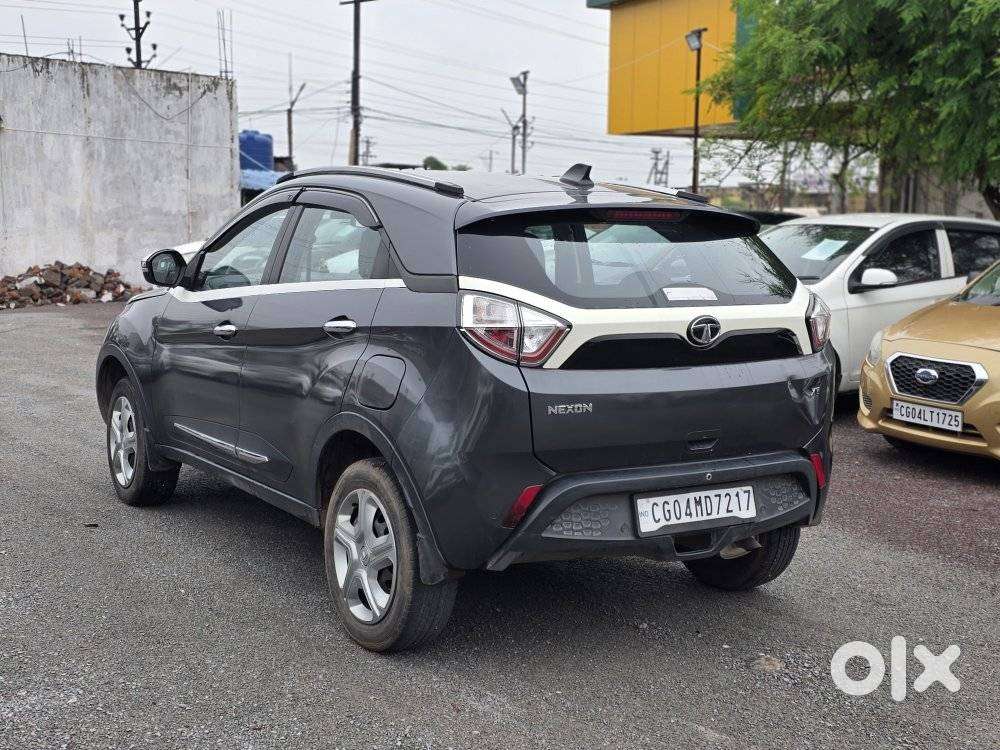 Tata Nexon 1.2 Revotron Xt, 2018, Petrol