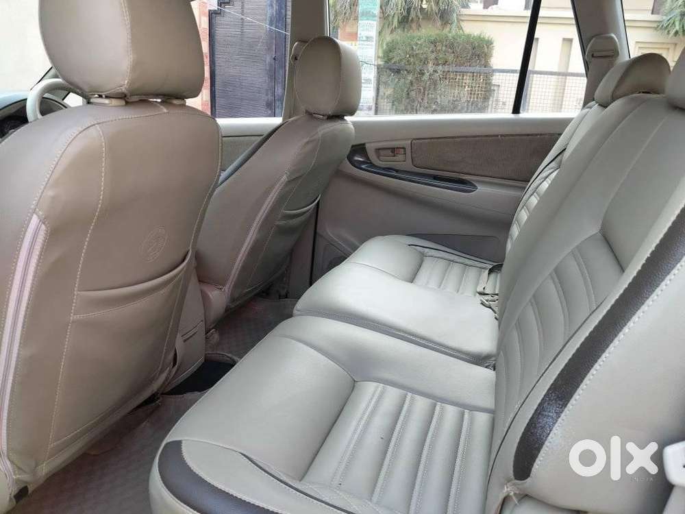 Toyota Innova 2.5 G (diesel) 7 Seater, 2011, Diesel
