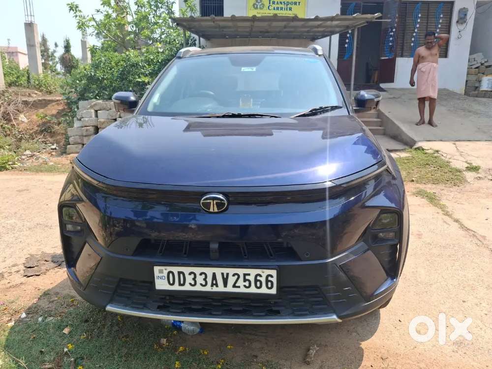 Tata Nexon 2025 Petrol 7900 Km Driven