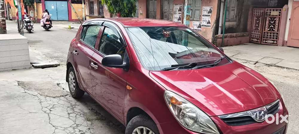 Hyundai I20 2011 Petrol 80000 Km Driven
