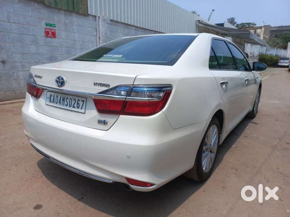 Toyota Camry Hybrid 2.5, 2016, Petrol