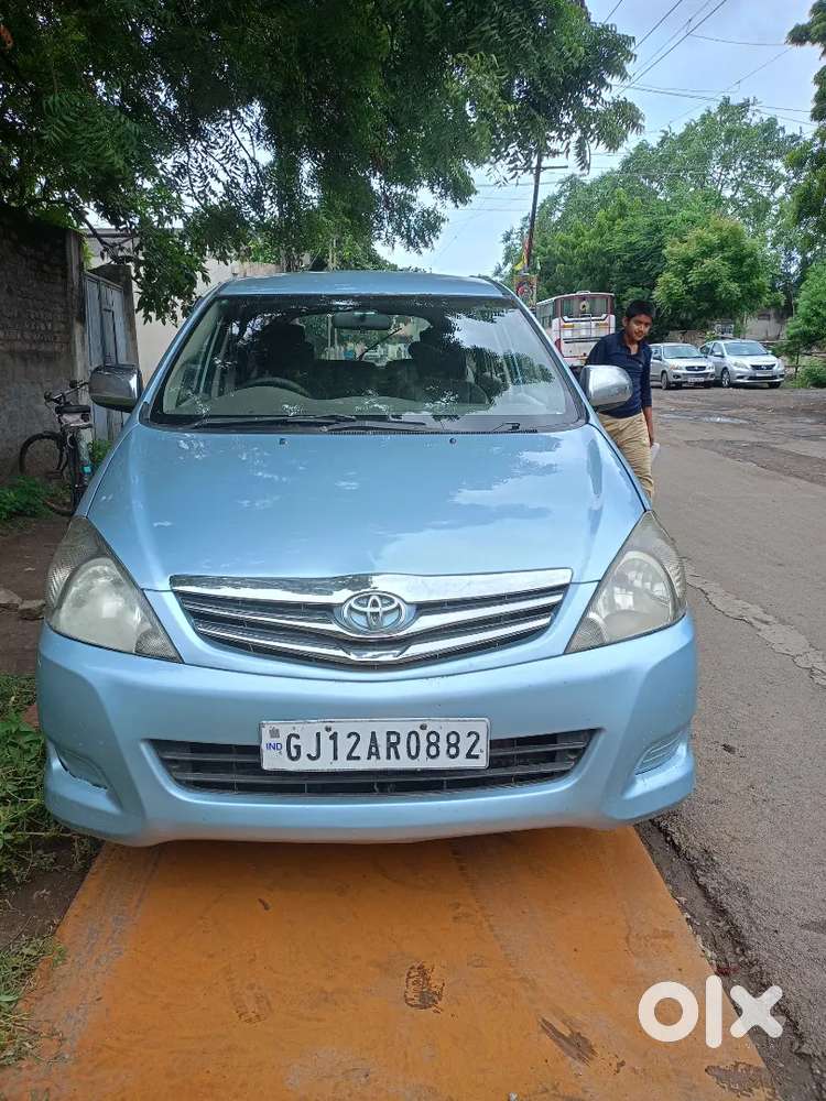 Toyota Innova Hycross 2009