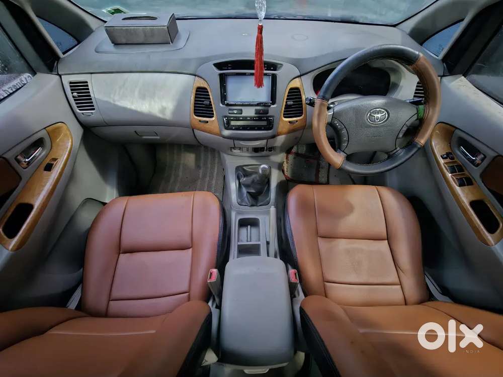 Toyota Innova 2012 Diesel Well Maintained Orginal Kerala Vehicle