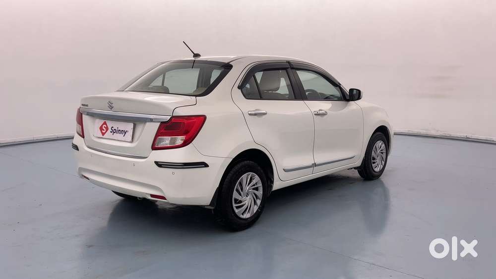 Maruti Suzuki Dzire Vxi Ags, 2022, Petrol
