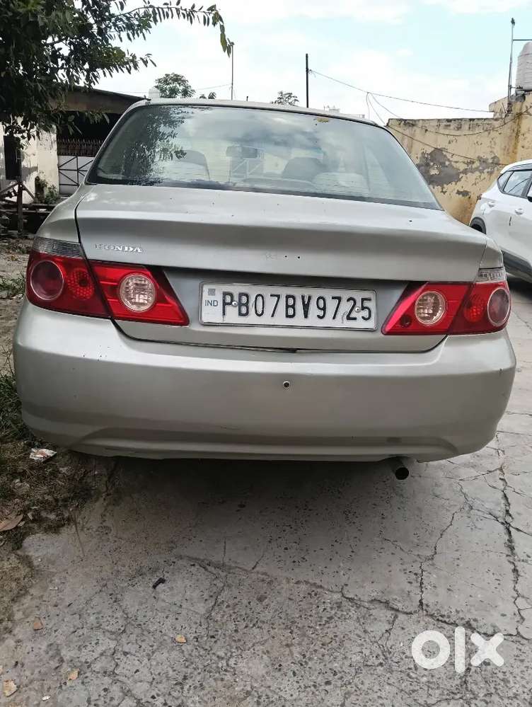 Good Condition Ac And Heater Good Work 2031 Tak Paas