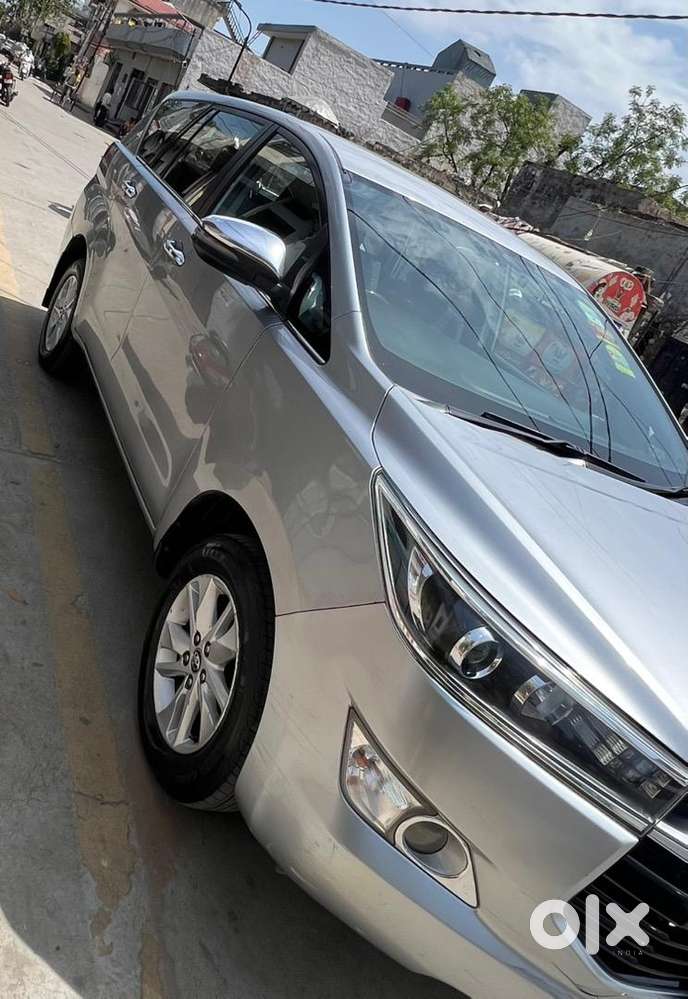 Toyota Innova Crysta 2017 Diesel Well Maintained