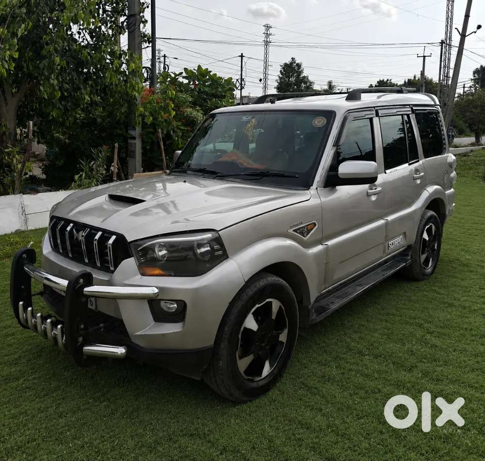 Mahindra Scorpio Classic 2016 Diesel Manual Diesel