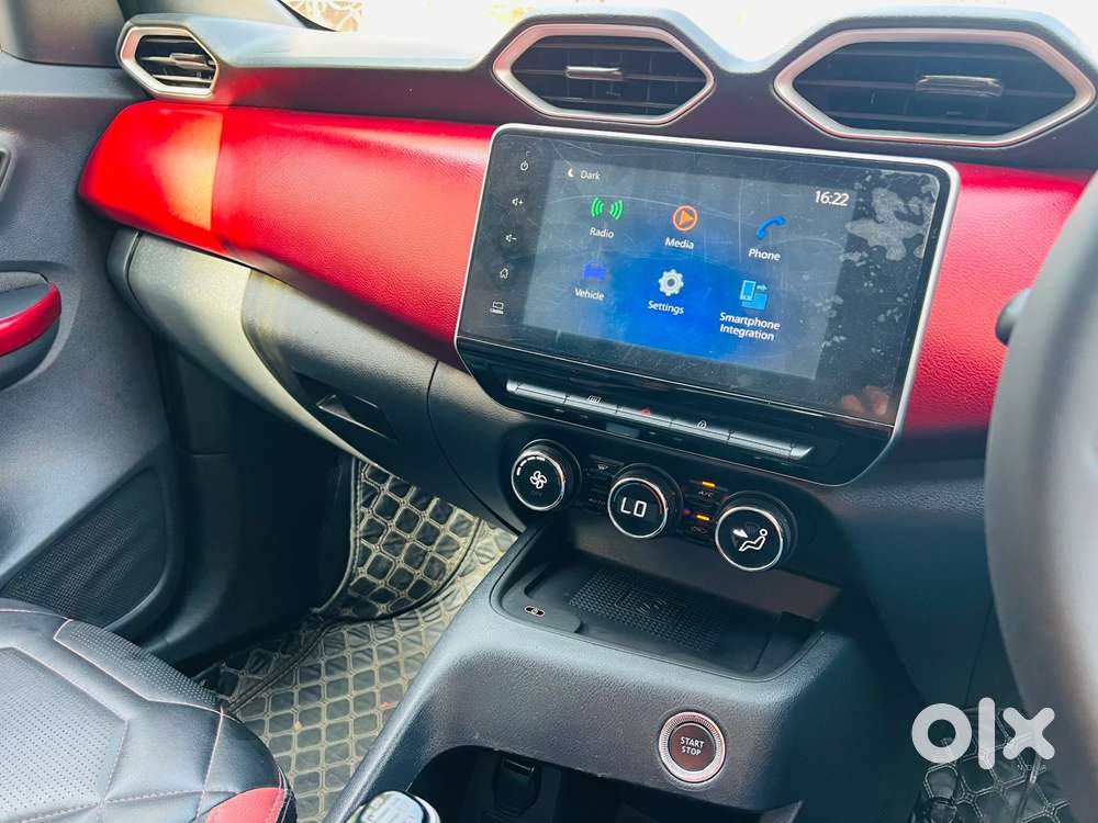 Nissan Magnite 1.0 Xv Red Edition, 2023, Petrol