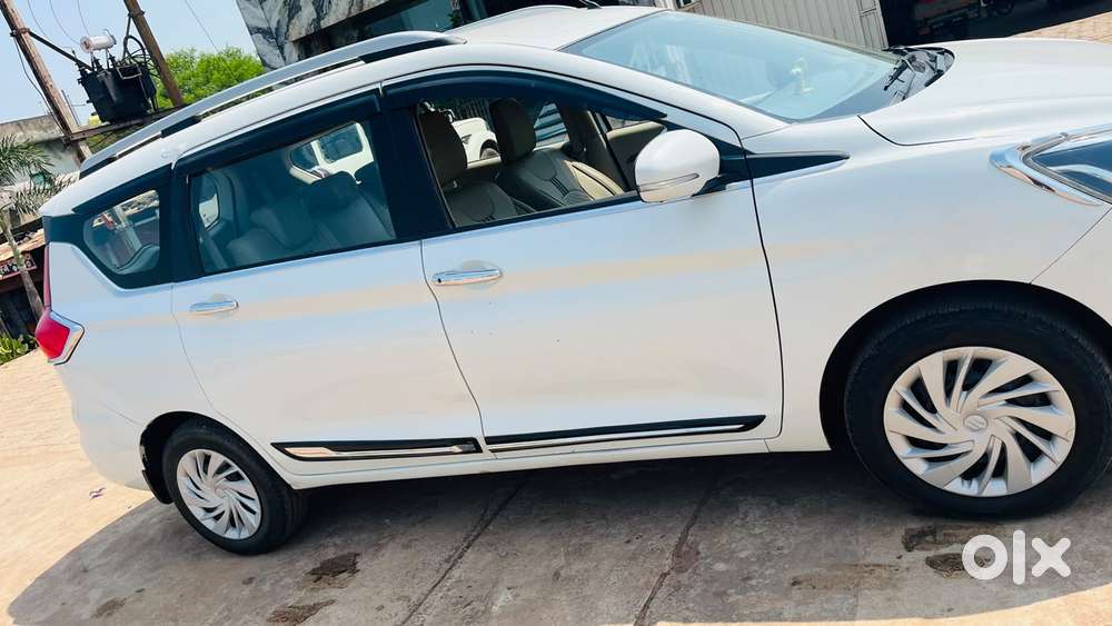 Maruti Suzuki Ertiga Vxi At Petrol, 2025